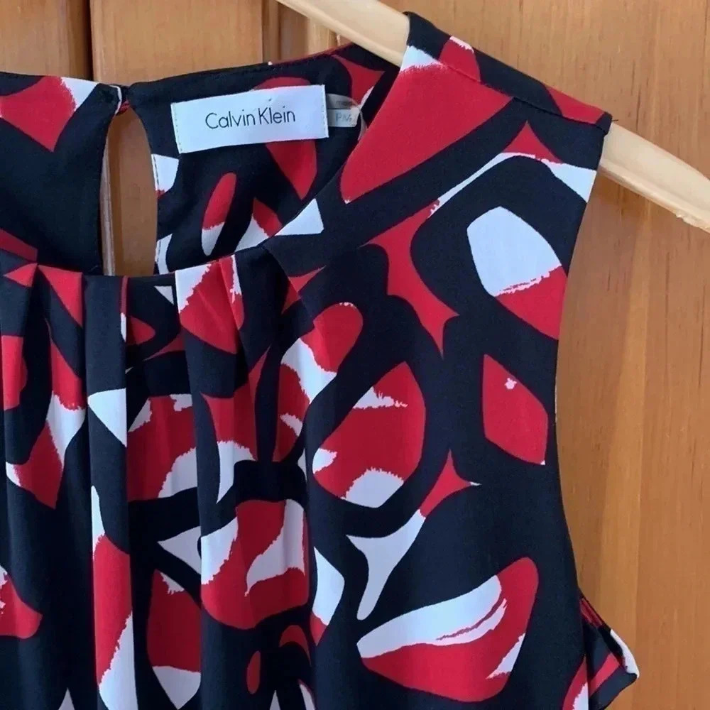 Calvin  Klein Petite Medium MP